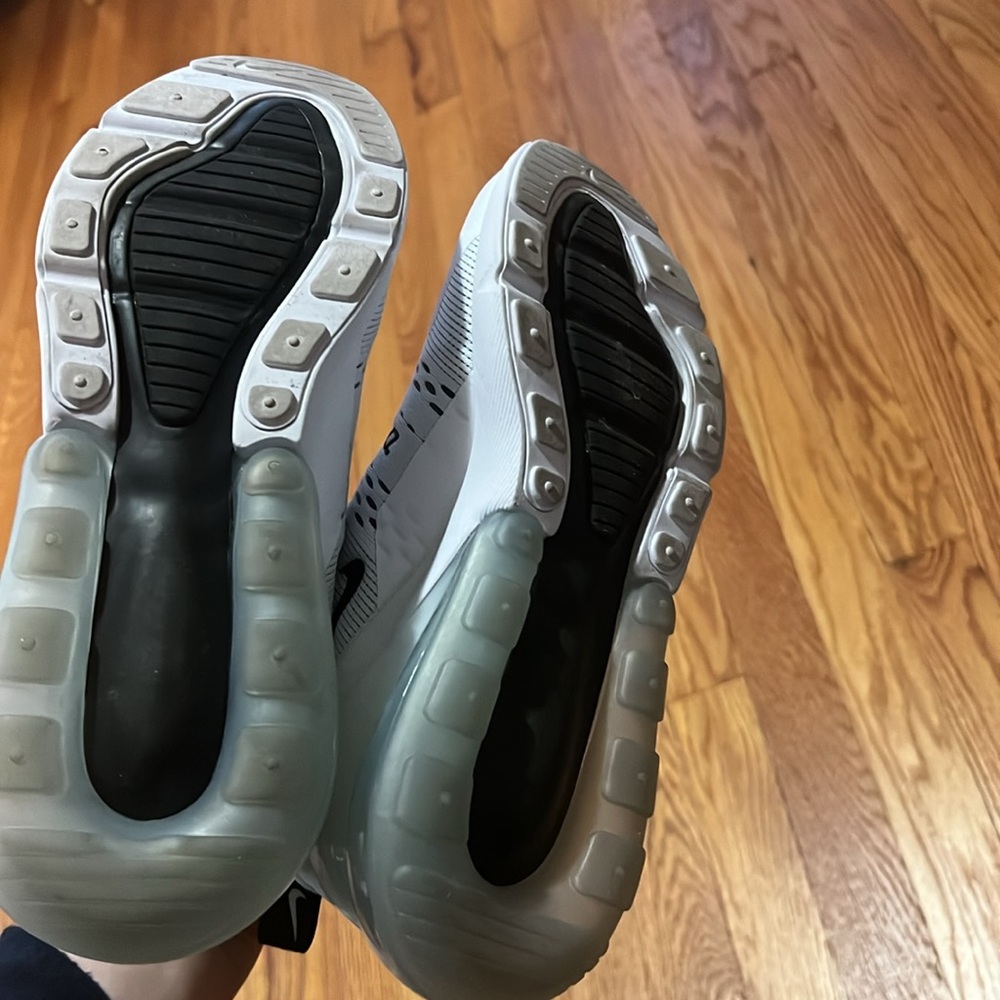 Nike airmax 270 sz 8 - Picture 2 of 4
